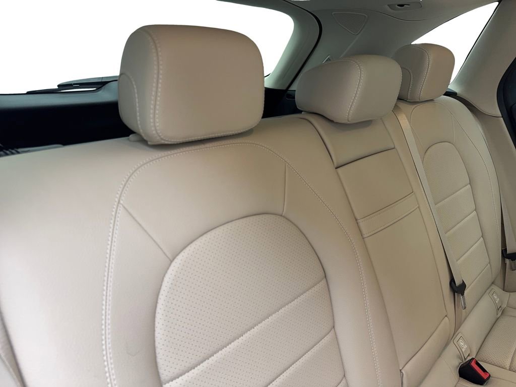 Used 2022 Mercedes-Benz GLC 300 4MATIC image 39