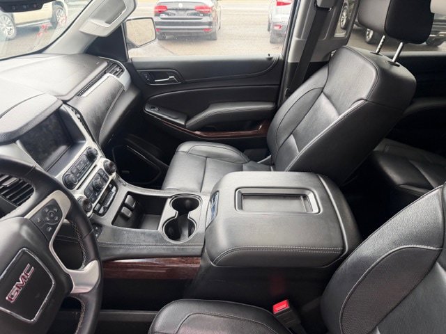 Used 2018 GMC Yukon XL SLT w/ Premium Edition image 15