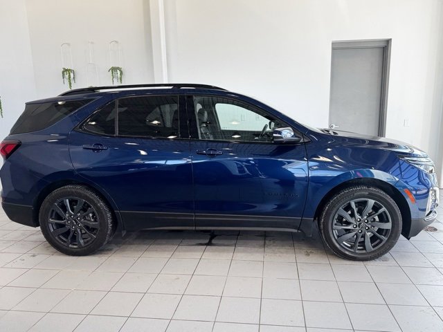 Used 2022 Chevrolet Equinox RS w/ RS Leather Package image 35