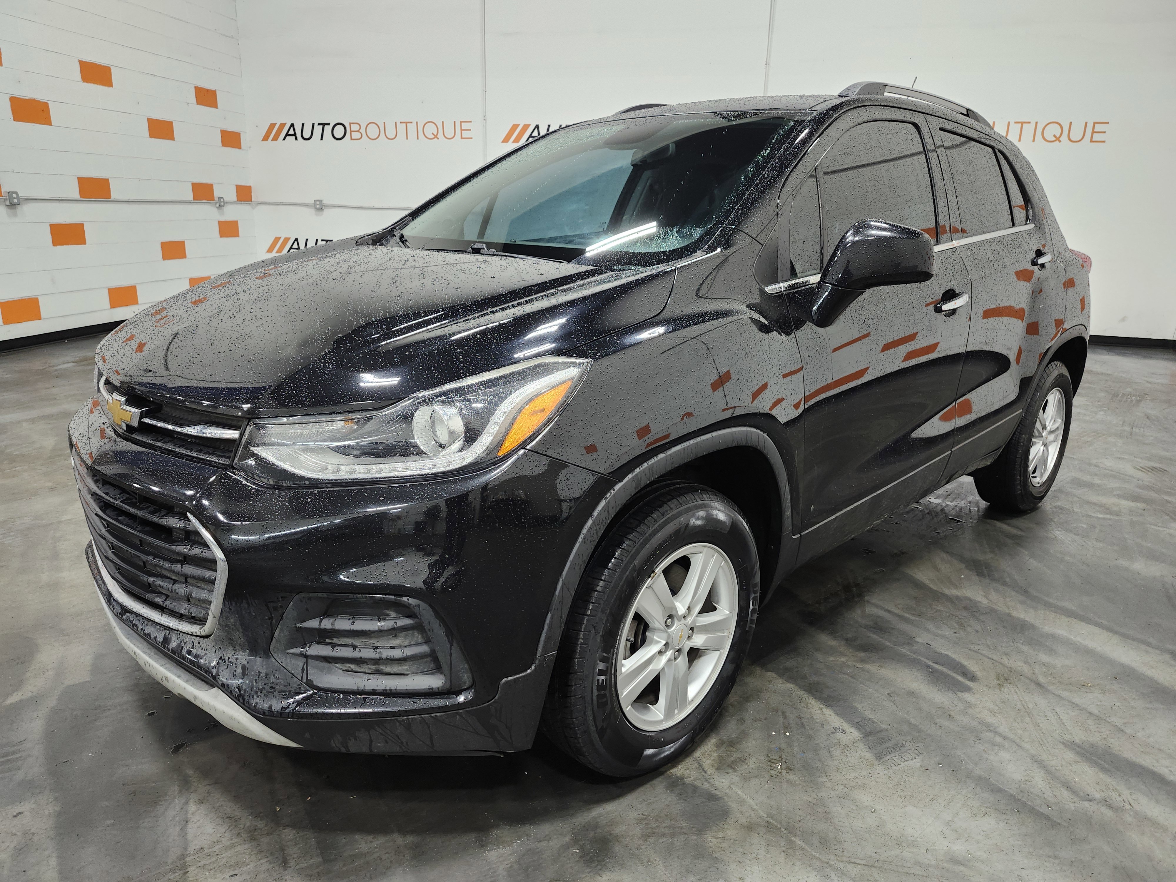 Used 2020 Chevrolet Trax LT w/ LT Convenience Package image 12