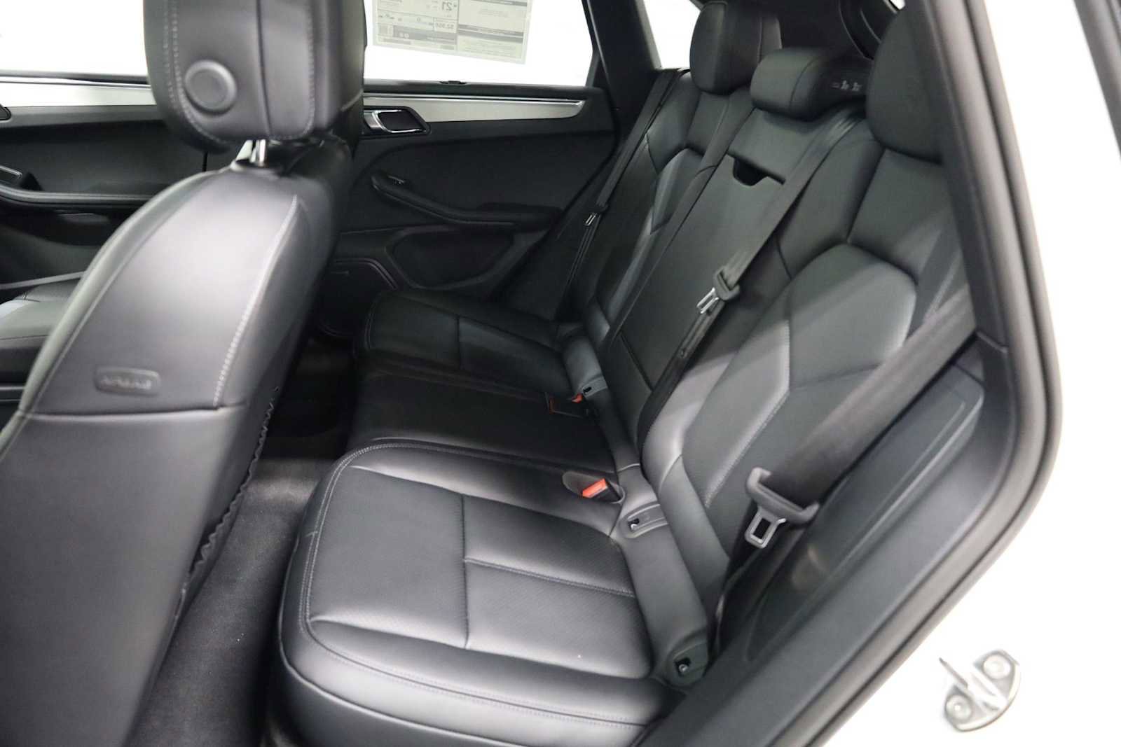 New 2026 Porsche Macan image 36