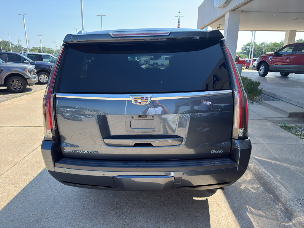 Used 2019 Cadillac Escalade ESV Platinum AWD/4WD image 22