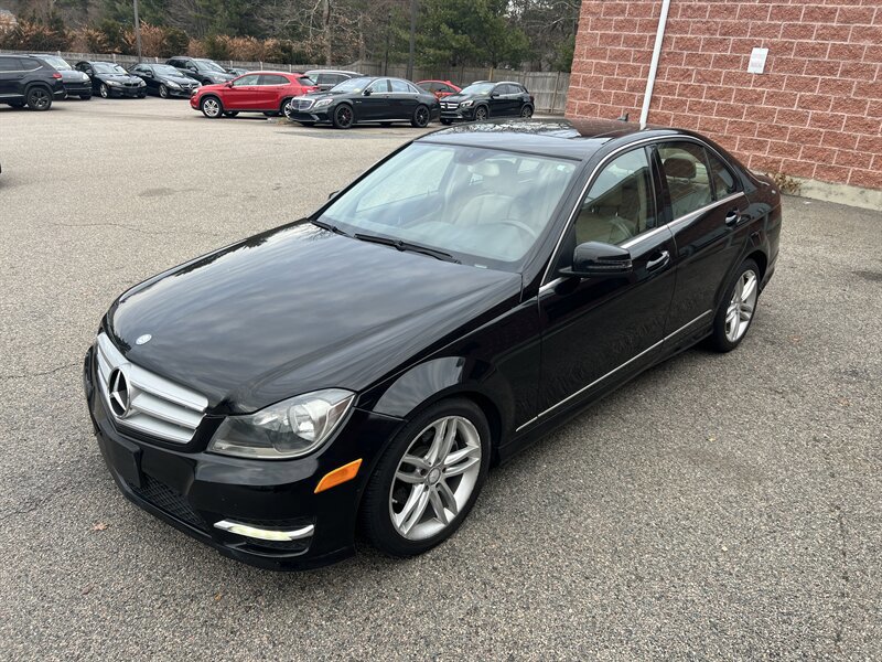 Used 2012 Mercedes-Benz C 300 4MATIC Sedan image 1