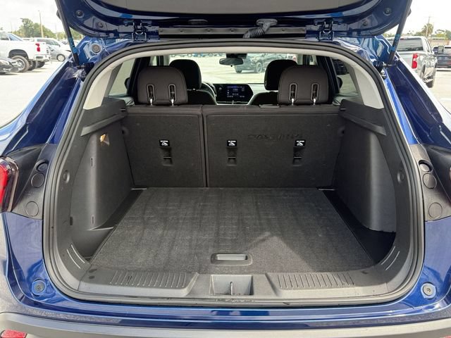 Used 2024 Chevrolet Trax LS w/ LS Convenience Package FWD image 12