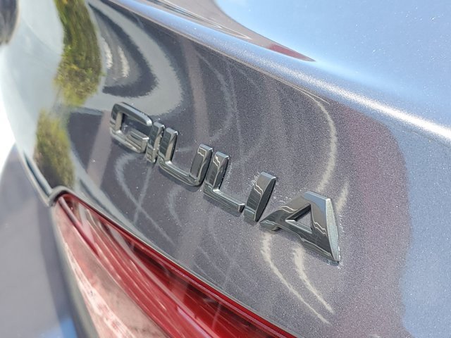 Used 2019 Alfa Romeo Giulia Ti Sport w/ Quick Order Package 22U Sport RWD image 10