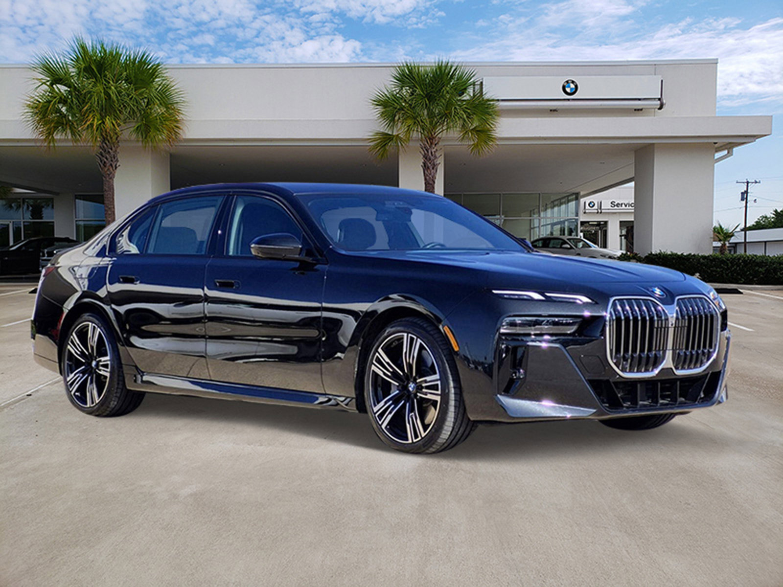 Certified 2025 BMW 760i xDrive w/ Luxury Rear Seating Package AWD/4WD image 3