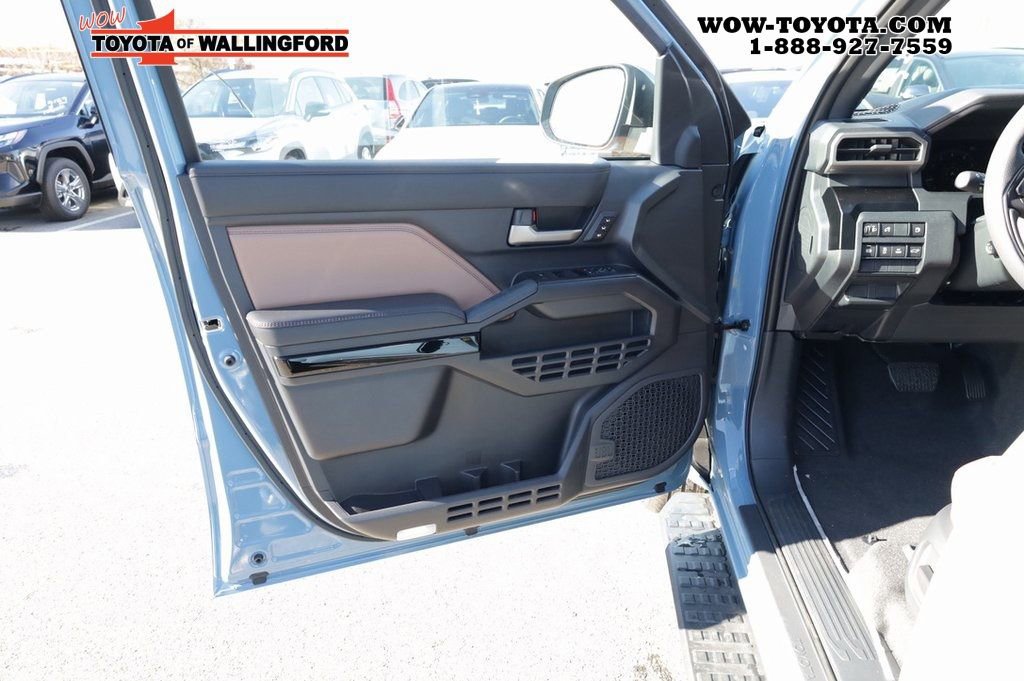 New 2025 Toyota 4Runner Limited image 6