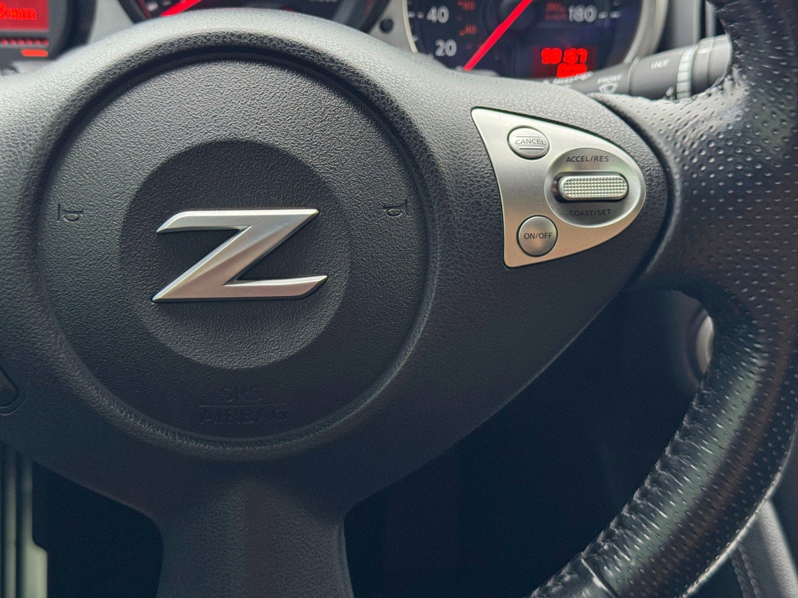 Used 2020 Nissan 370Z Coupe image 21