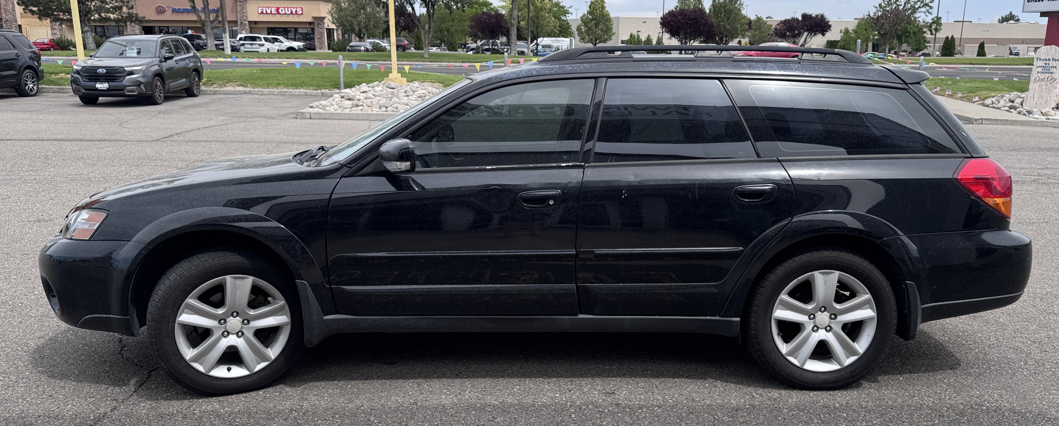 Used 2005 Subaru Outback 2.5XT Limited AWD/4WD image 5