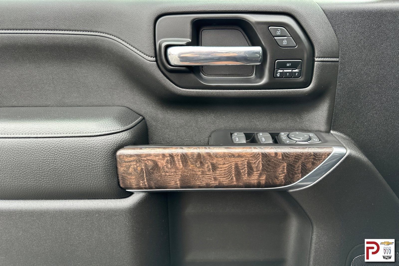 Certified 2022 GMC Sierra 3500 Denali image 12