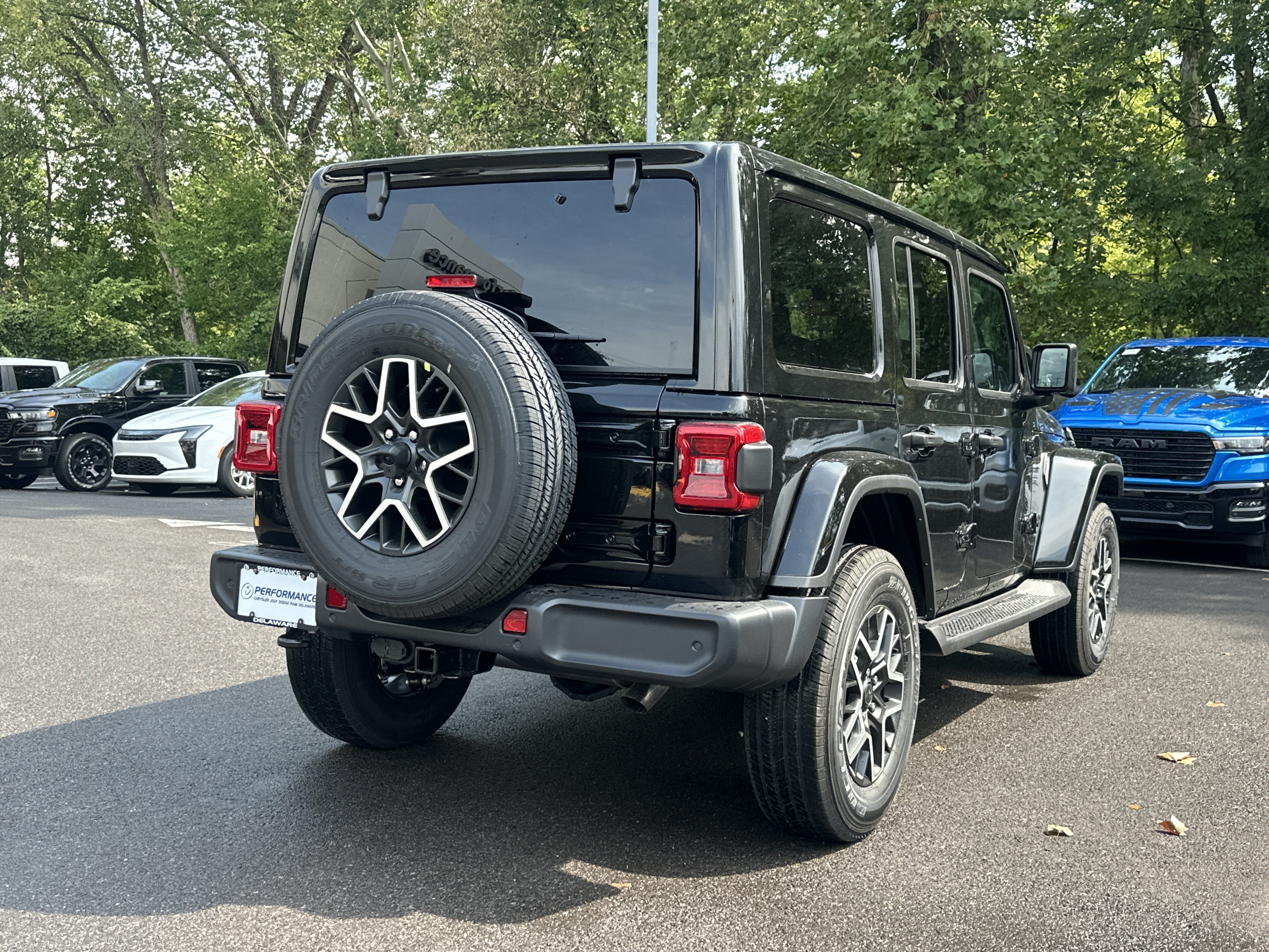New 2027 Jeep Wrangler Unlimited Sahara AWD/4WD image 16