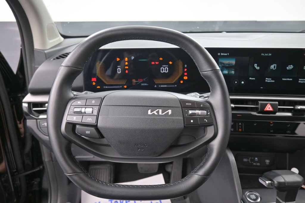 Used 2026 Kia Sportage LX FWD image 29