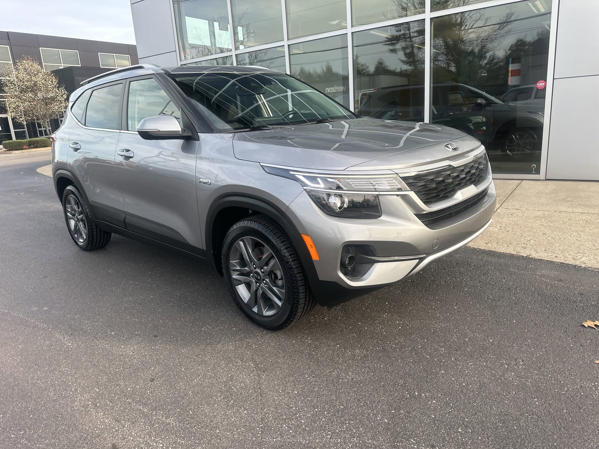 Used 2021 Kia Seltos S image 1