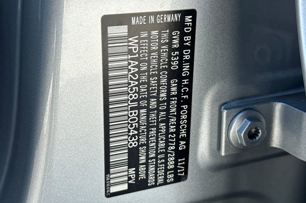 Used 2018 Porsche Macan image 26