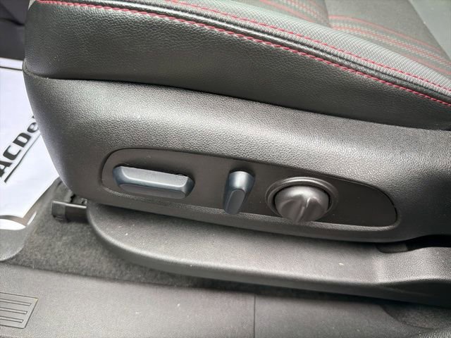 Used 2024 Chevrolet Equinox RS w/ LPO, Floor Liner Package image 32