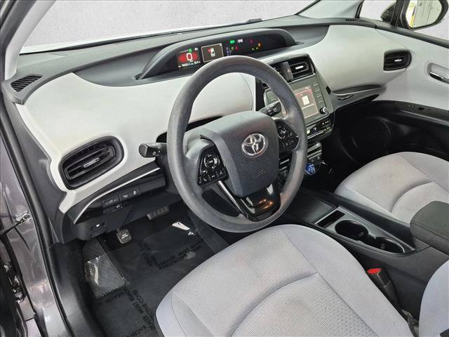 Used 2022 Toyota Prius LE FWD image 10
