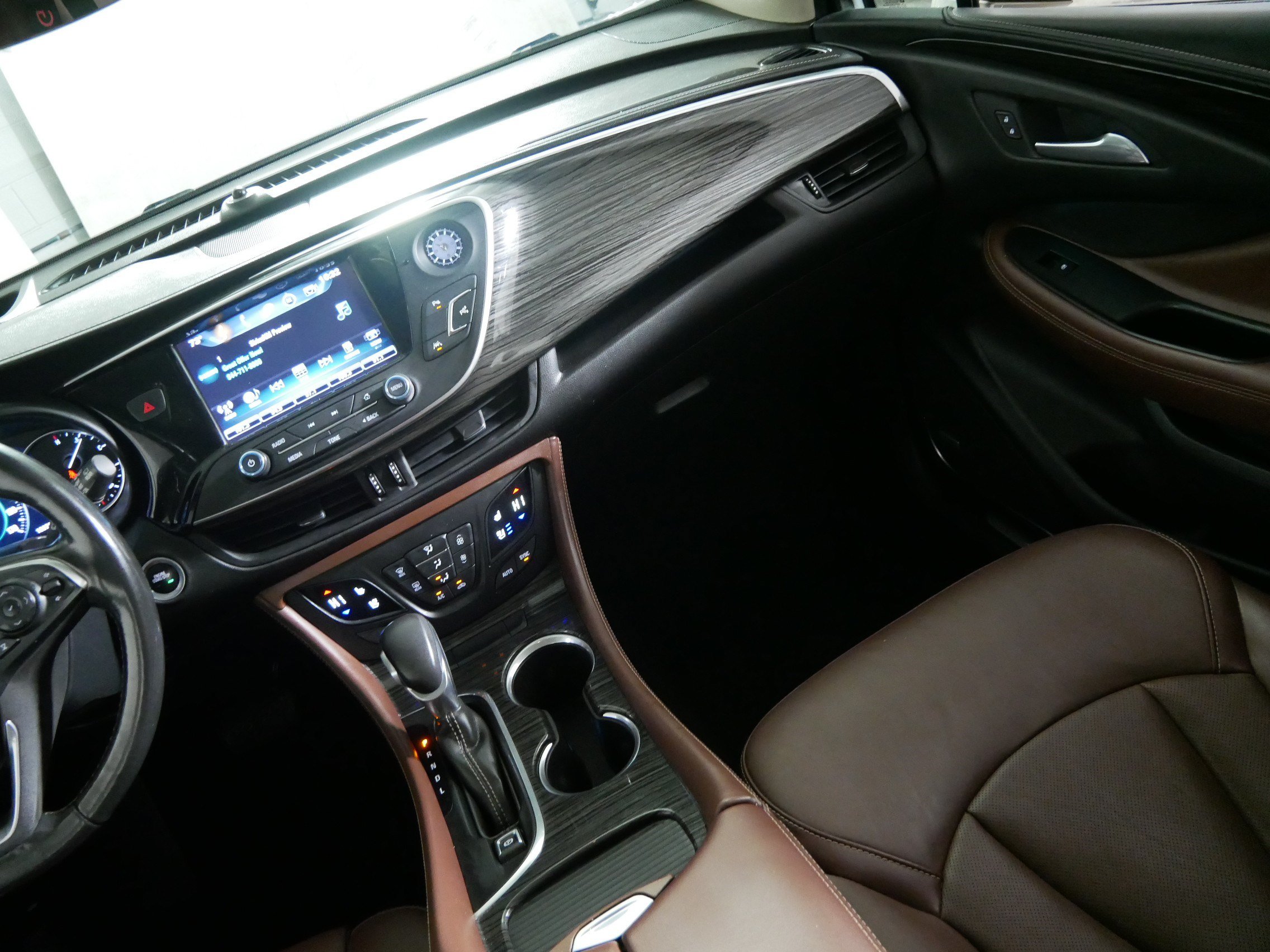Used 2017 Buick Envision Premium w/ Driver Confidence Package AWD/4WD image 11