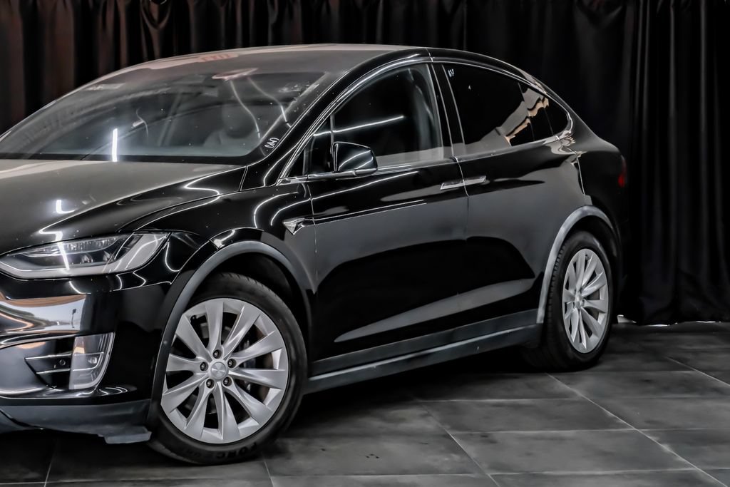 Used 2020 Tesla Model X Long Range AWD/4WD image 8