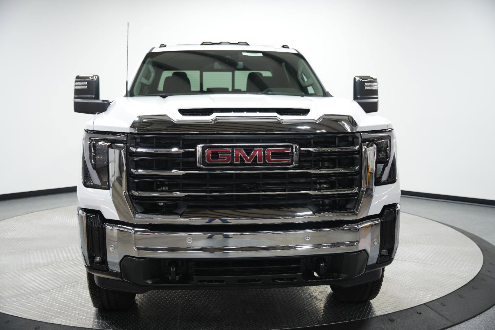 New 2026 GMC Sierra 2500 SLT w/ SLT Convenience Package AWD/4WD image 2