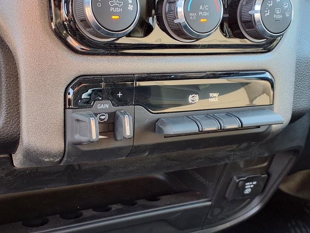 New 2025 RAM 2500 Tradesman w/ Chrome Appearance Group image 13