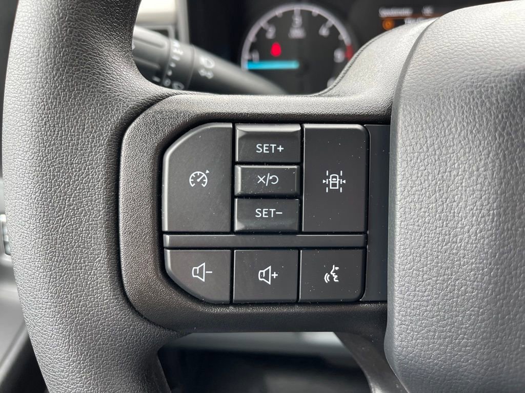 New 2024 Ford F350 XL w/ XL Chrome Package image 4