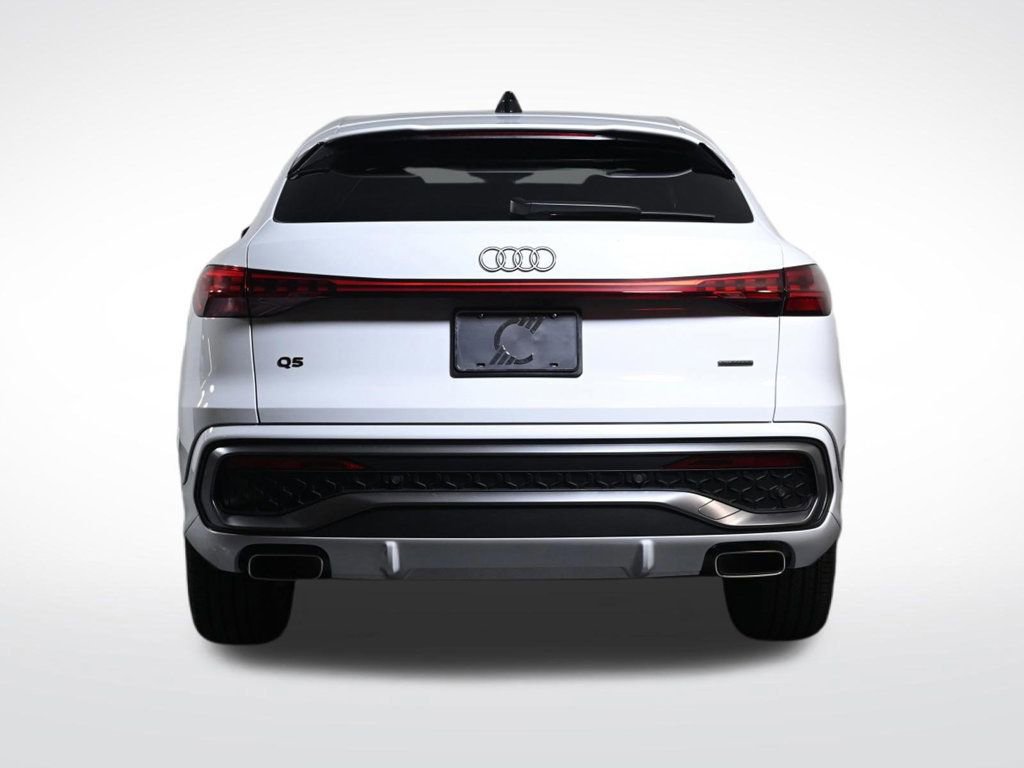 Used 2025 Audi Q5 Premium AWD/4WD image 4