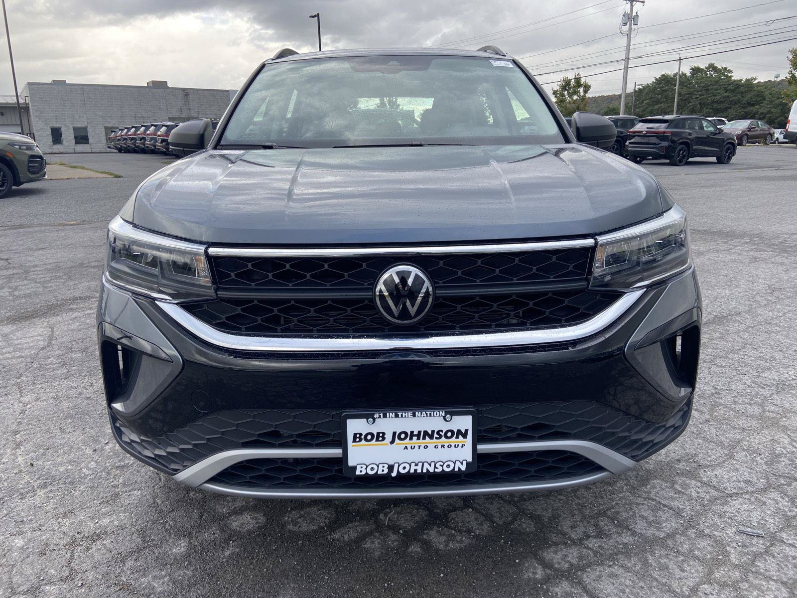 Used 2024 Volkswagen Taos S AWD/4WD image 2