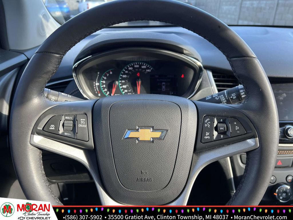 Certified 2022 Chevrolet Trax LT w/ Driver Confidence Package image 18