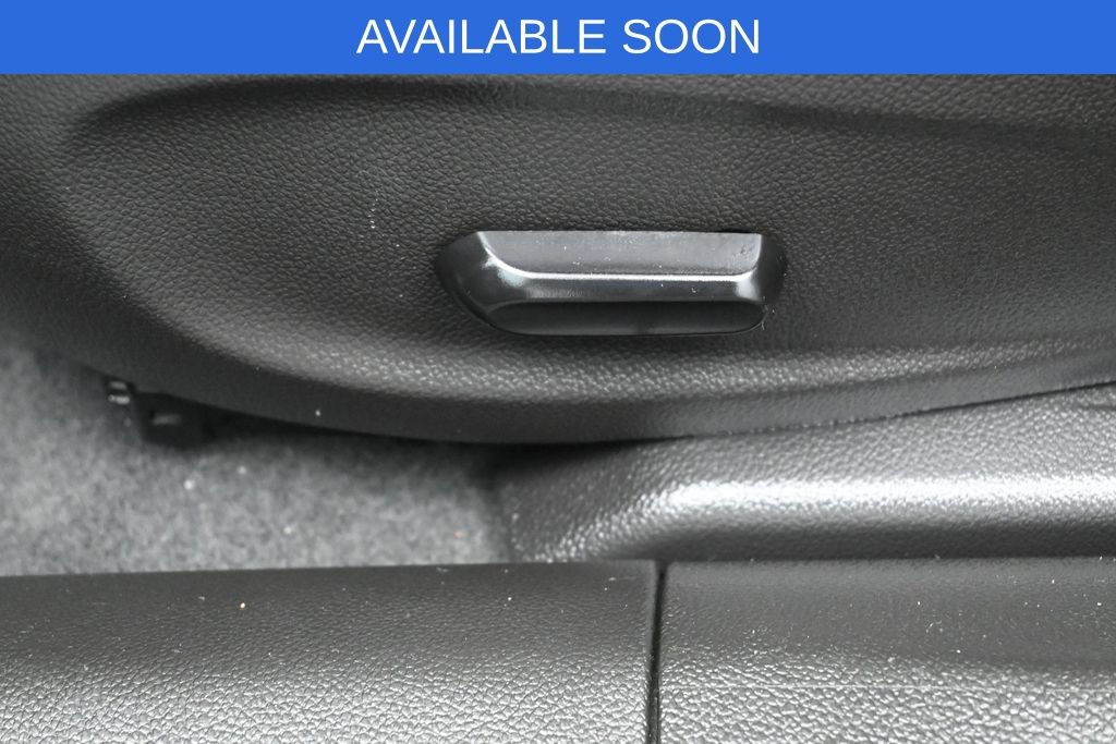 Used 2016 Chevrolet Cruze LT FWD image 10