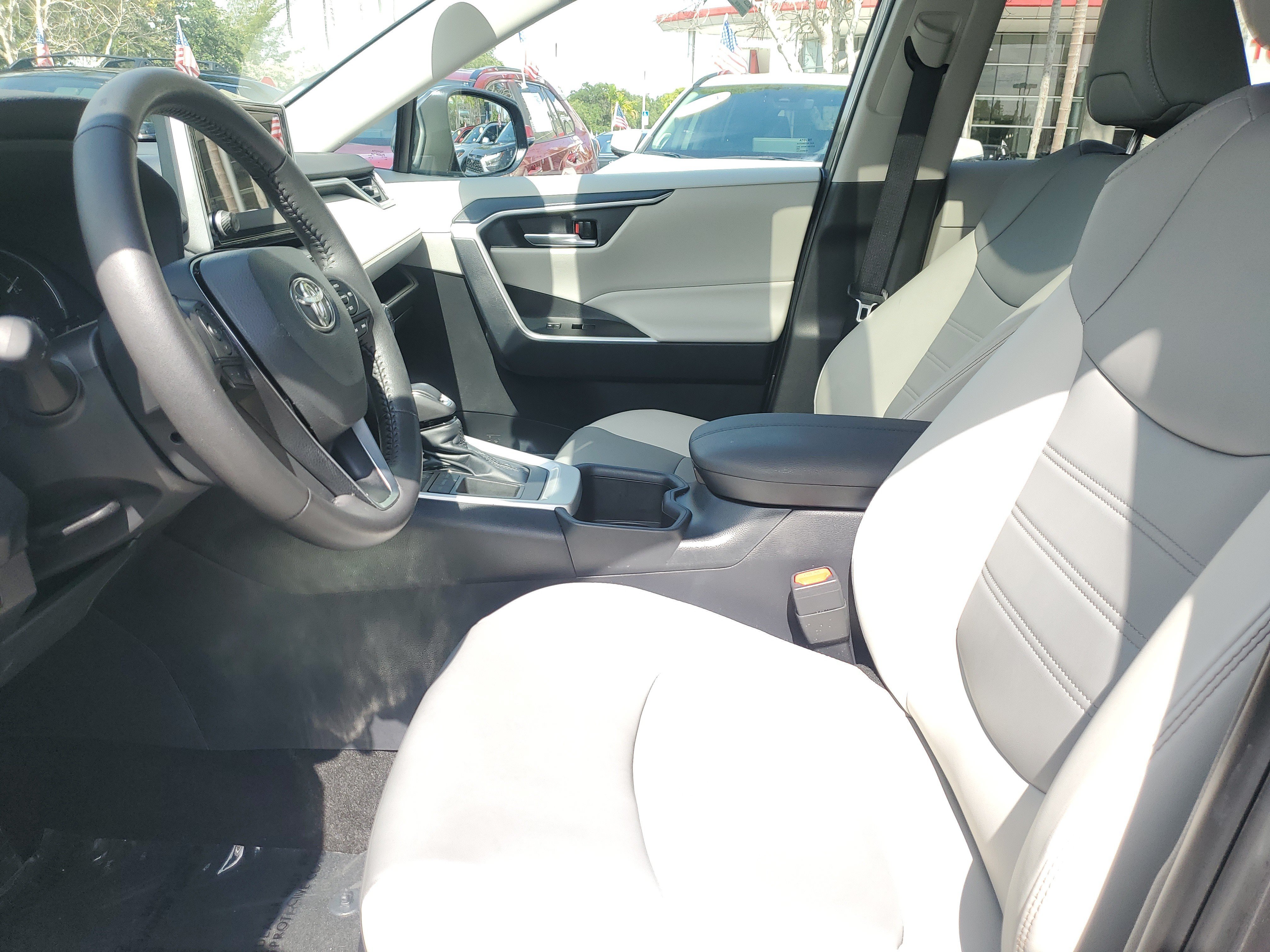 Used 2025 Toyota RAV4 XLE Premium w/ Weather Package FWD image 19