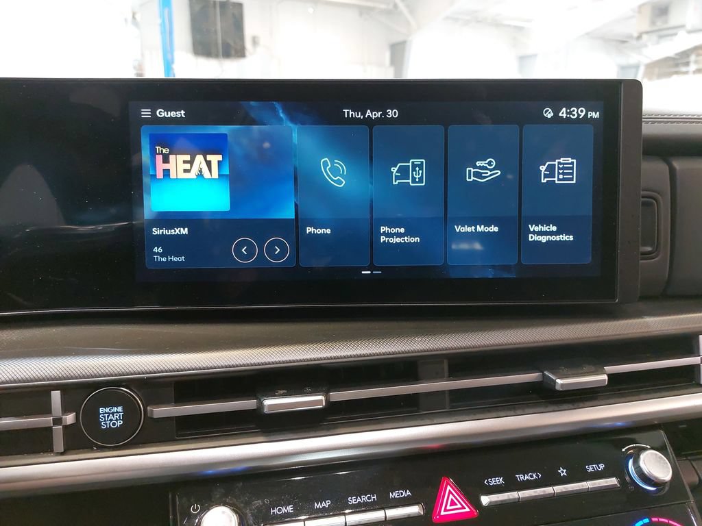 Used 2025 Hyundai Santa Fe SEL AWD/4WD image 23