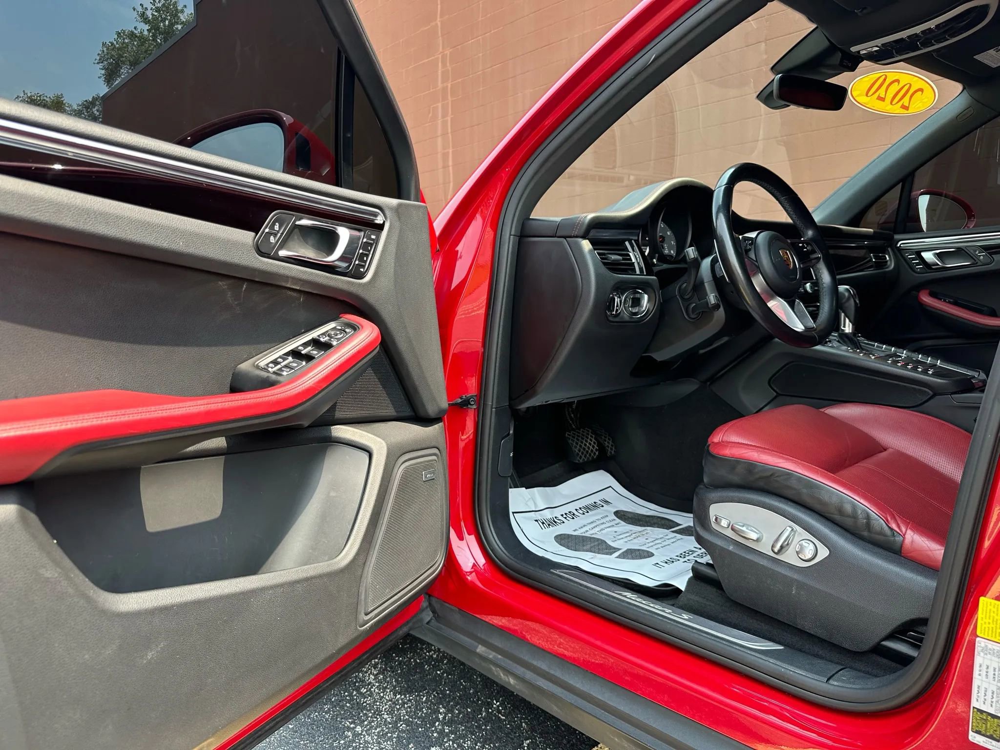 Used 2020 Porsche Macan S image 13