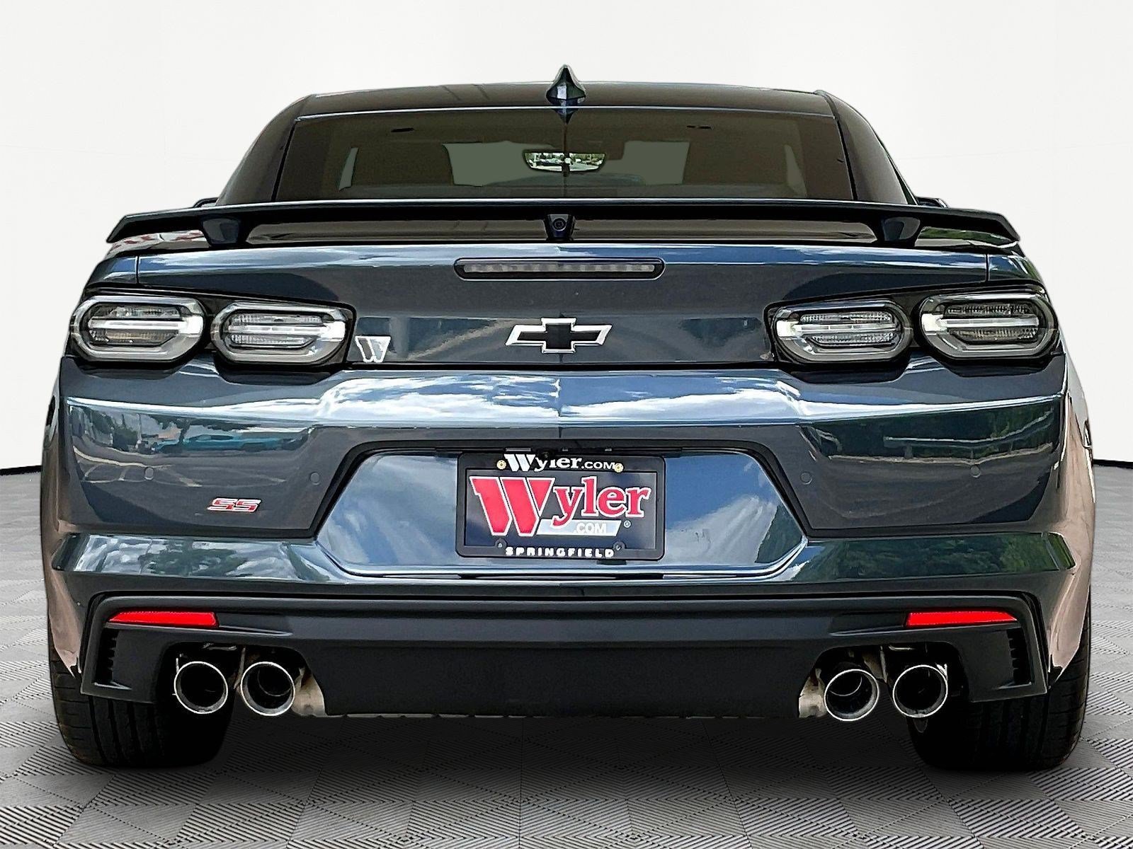 Used 2019 Chevrolet Camaro SS RWD image 5