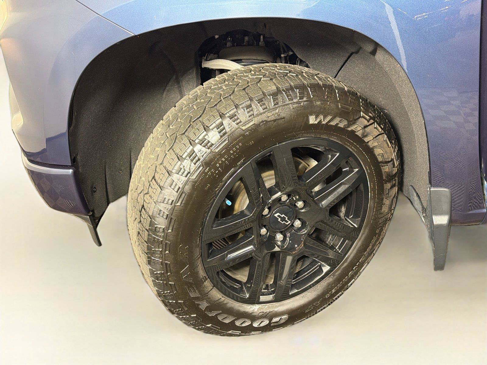 Used 2022 Chevrolet Silverado 1500 Custom AWD/4WD image 37