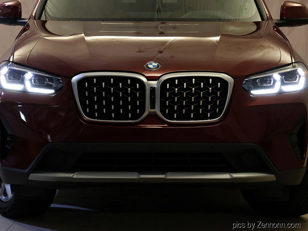 Certified 2025 BMW X4 xDrive30i AWD/4WD image 6