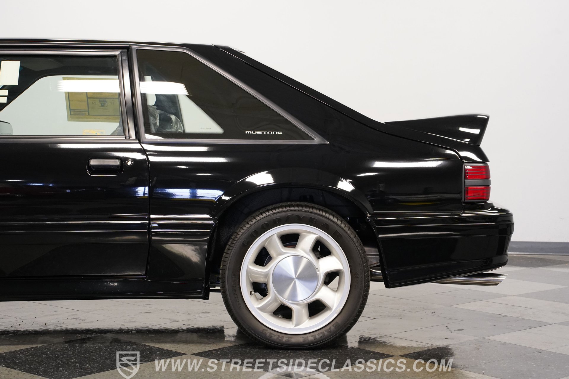 Used 1993 Ford Mustang Cobra image 24