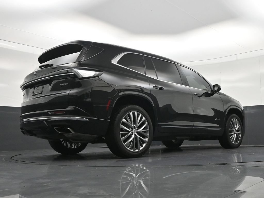 Used 2025 Buick Enclave Avenir w/ Trailering Package, 5000 lbs. FWD image 29
