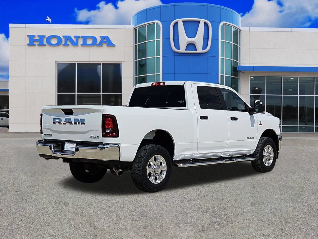Used 2025 RAM 2500 Big Horn AWD/4WD image 3