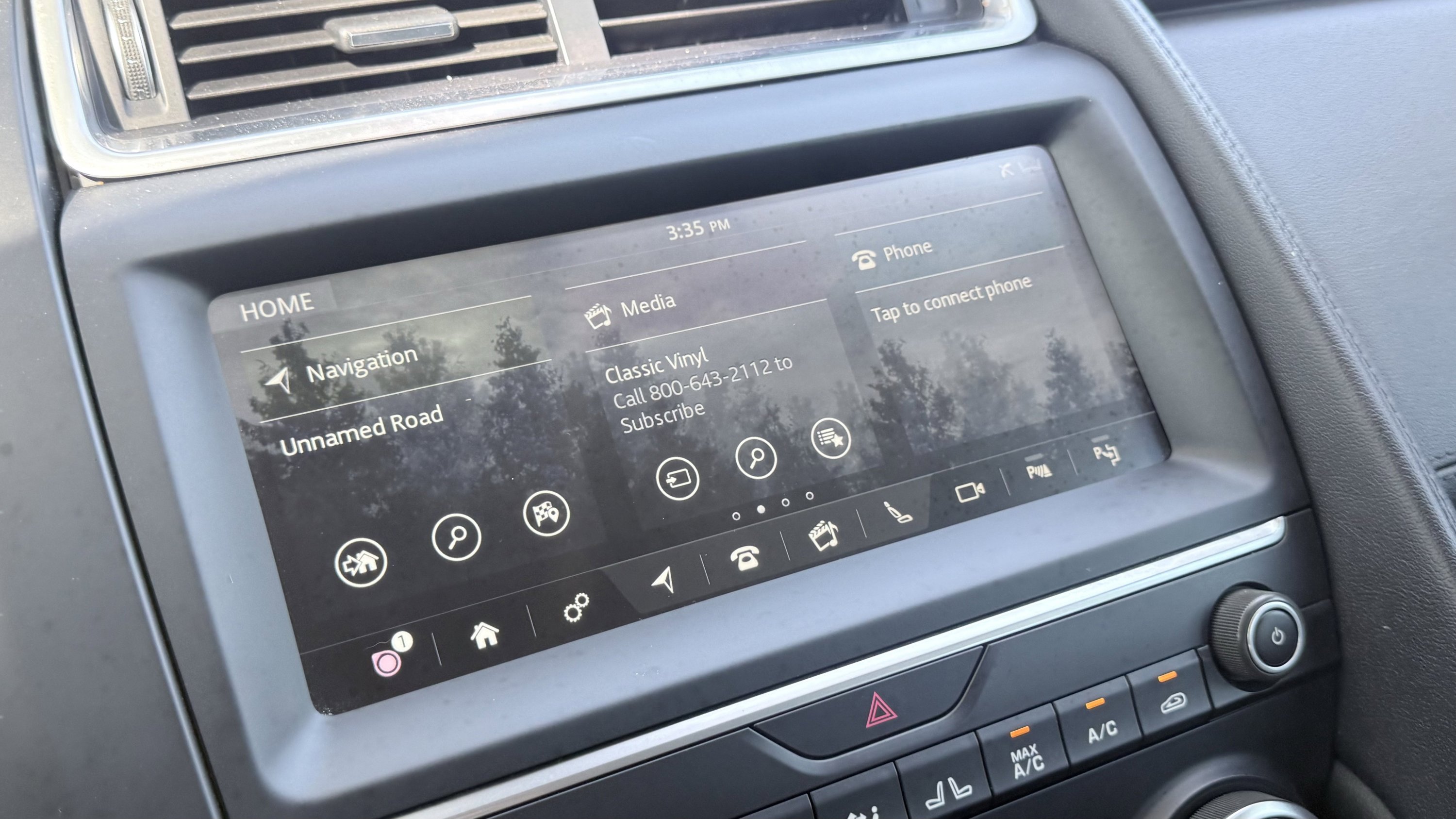 Used 2020 Jaguar E-PACE SE image 75