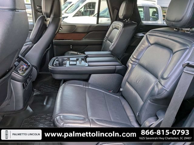 Used 2020 Lincoln Navigator Reserve w/ Equipment Group 208A Reserve AWD/4WD image 14