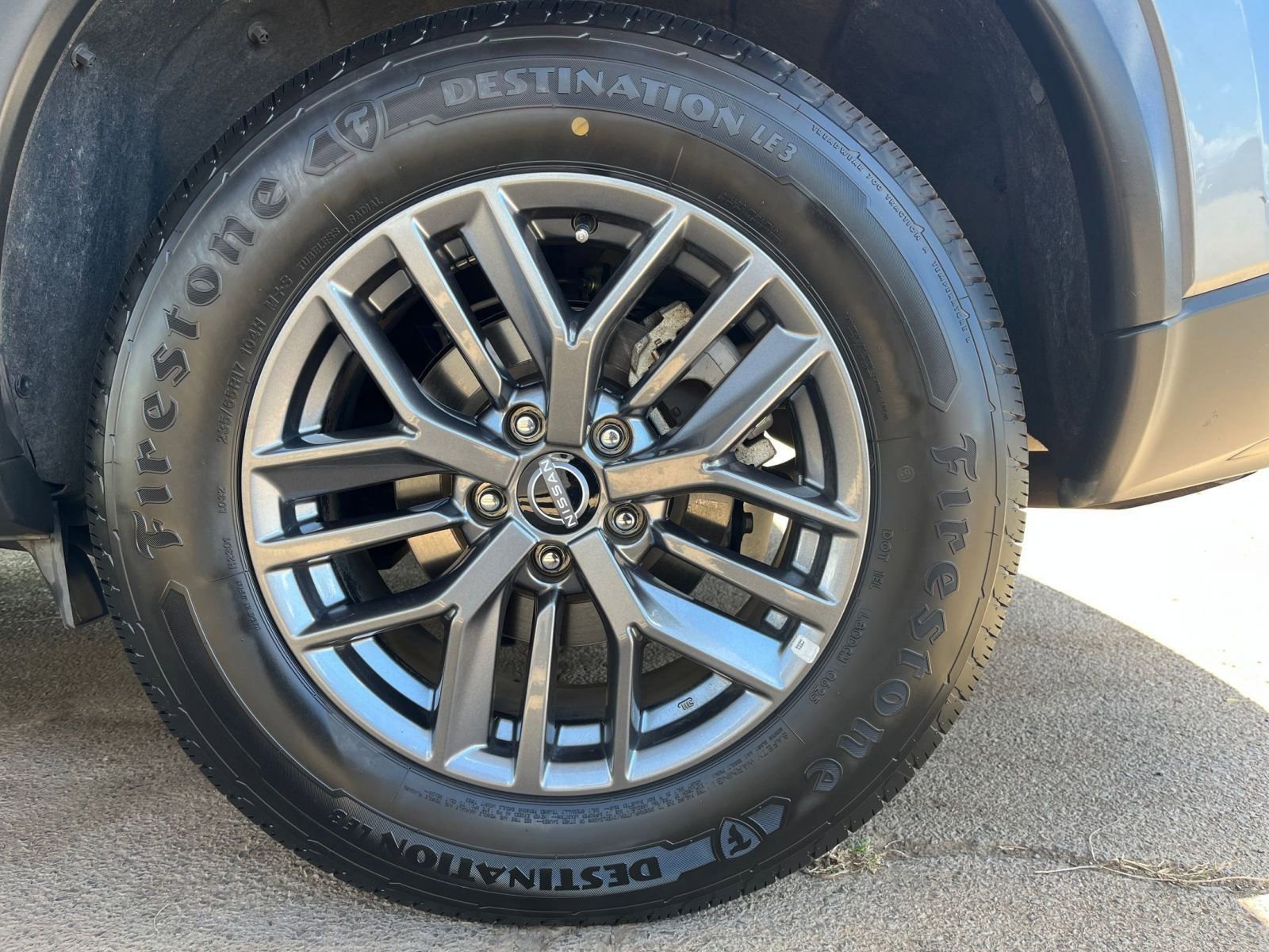 Used 2023 Nissan Rogue S image 29