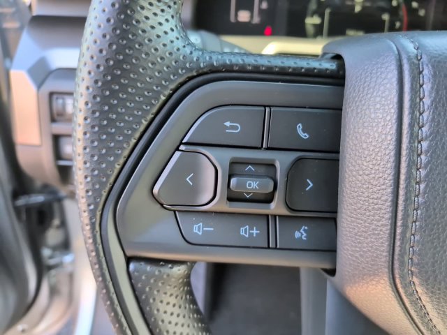 Used 2026 Toyota Tacoma SR5 AWD/4WD image 16