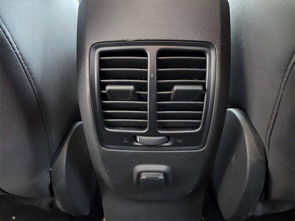 Used 2017 Ford Escape SE image 16