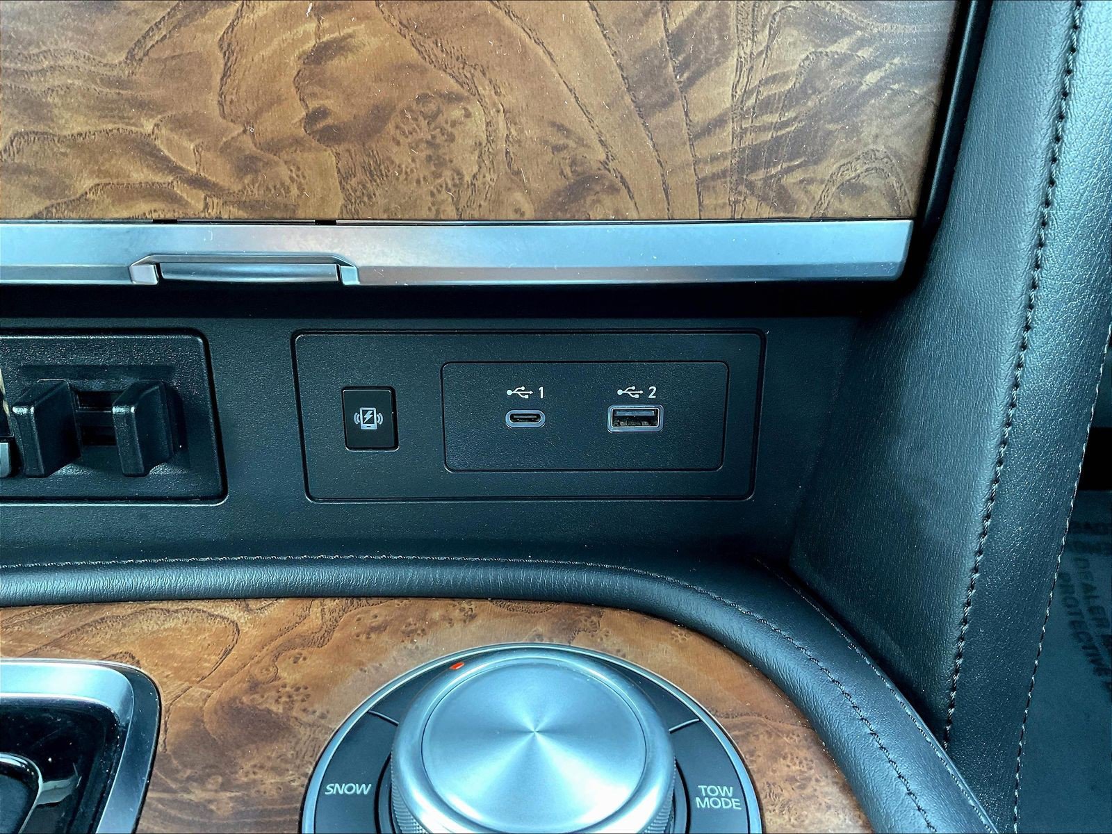 Used 2024 Nissan Armada SL AWD/4WD image 16