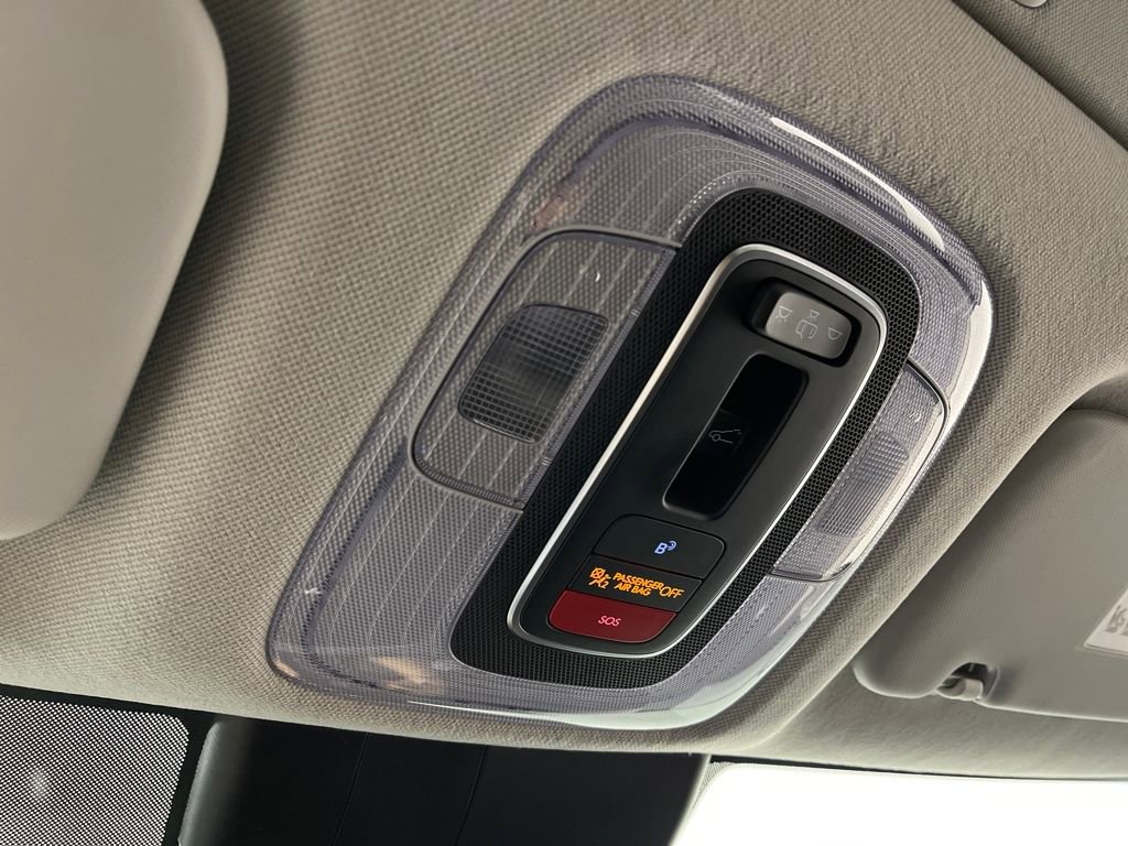 Certified 2025 Hyundai Elantra Limited image 28