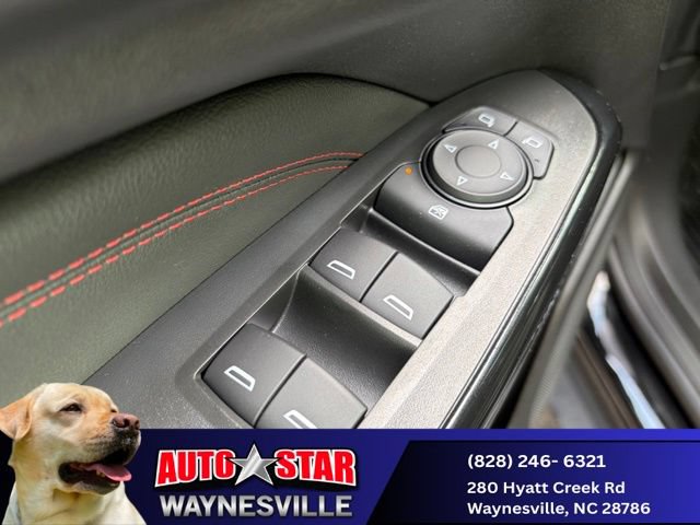 Used 2025 Chevrolet Trax RS w/ Sunroof Package FWD image 24