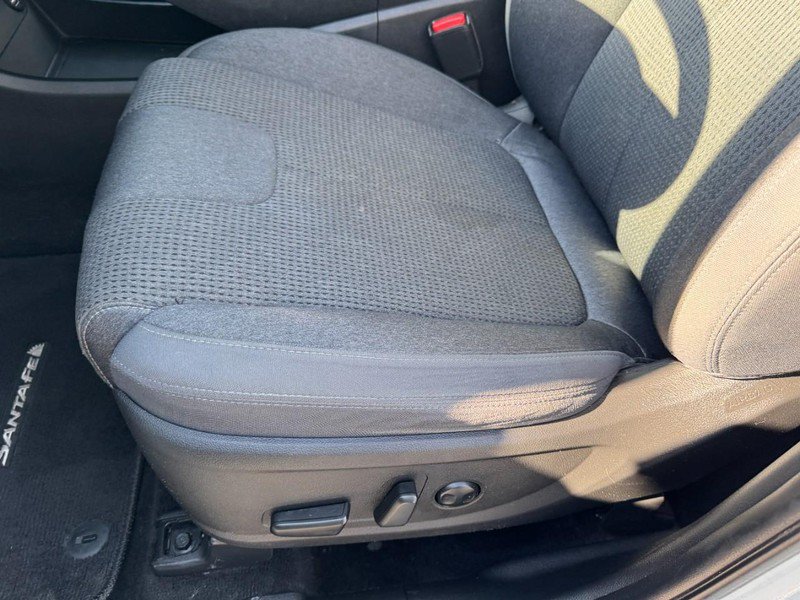 Used 2022 Hyundai Santa Fe SEL FWD image 14