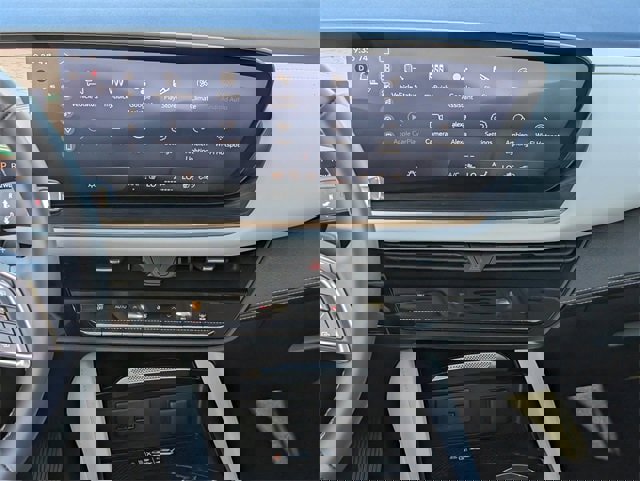 Certified 2025 Buick Envision Avenir image 11