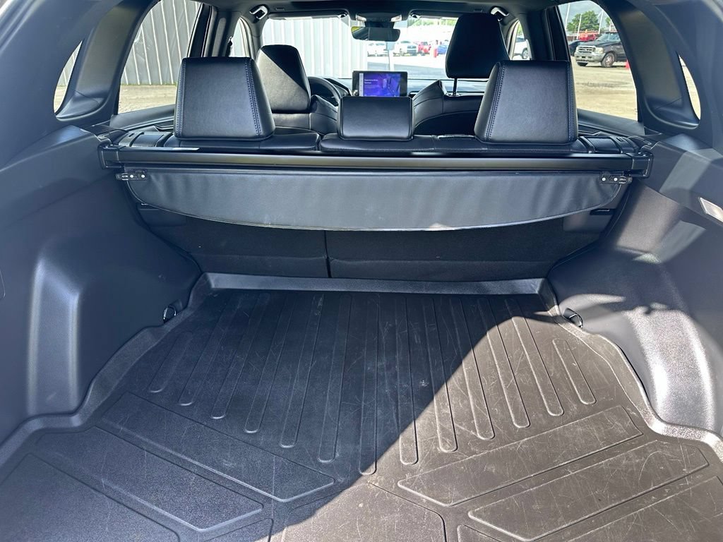 Used 2024 Toyota RAV4 XSE AWD/4WD image 30