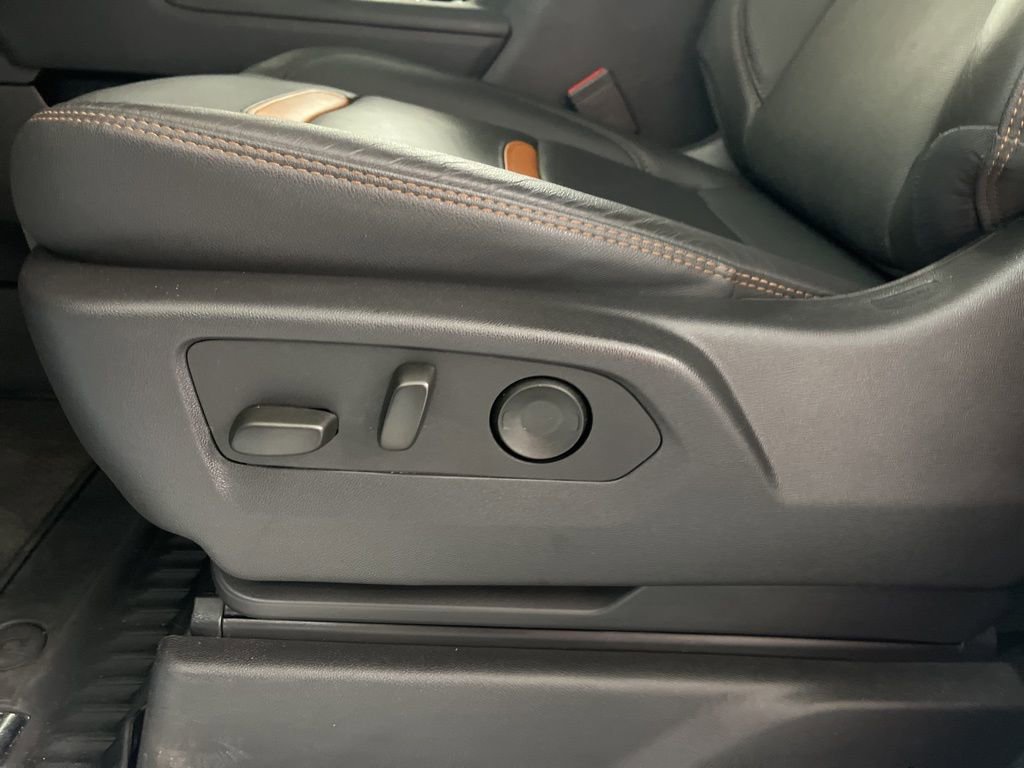 Used 2025 GMC Sierra 1500 AT4 image 56